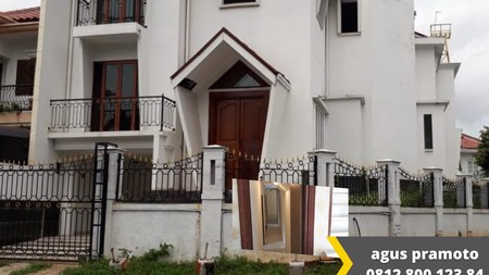 Rumah Murah Gading Residence 3.5 Lantai siap huni