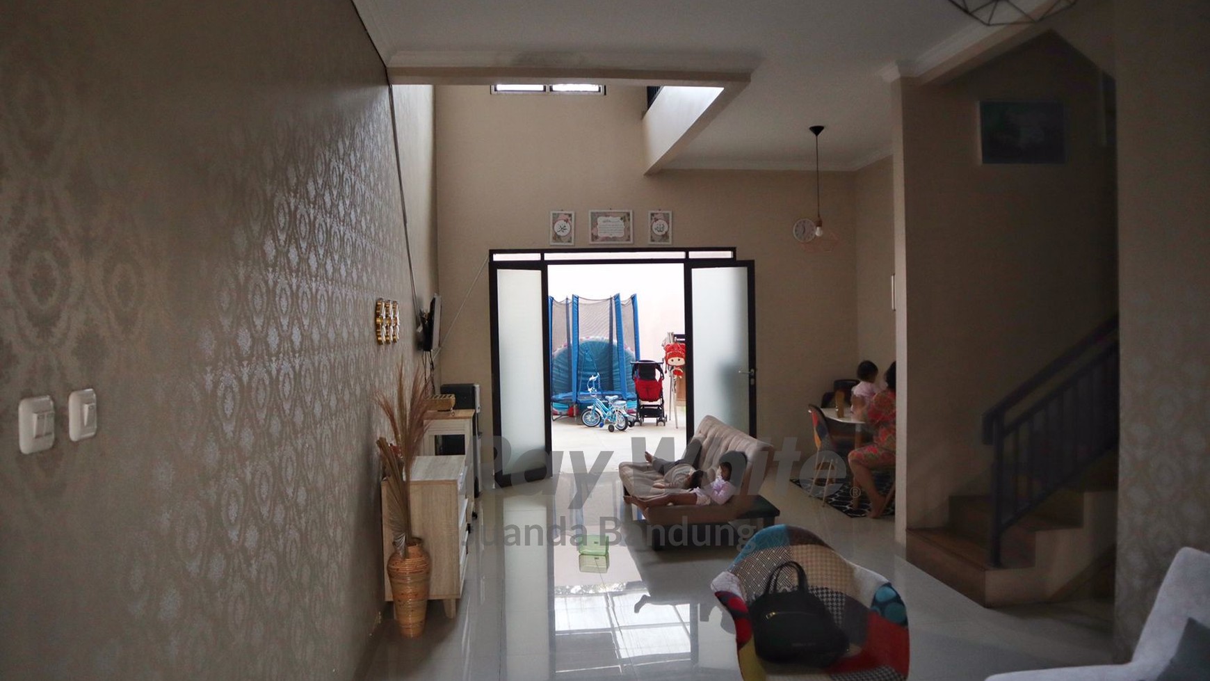 Rumah minimalis dalam cluster kecil di Bandung Timur