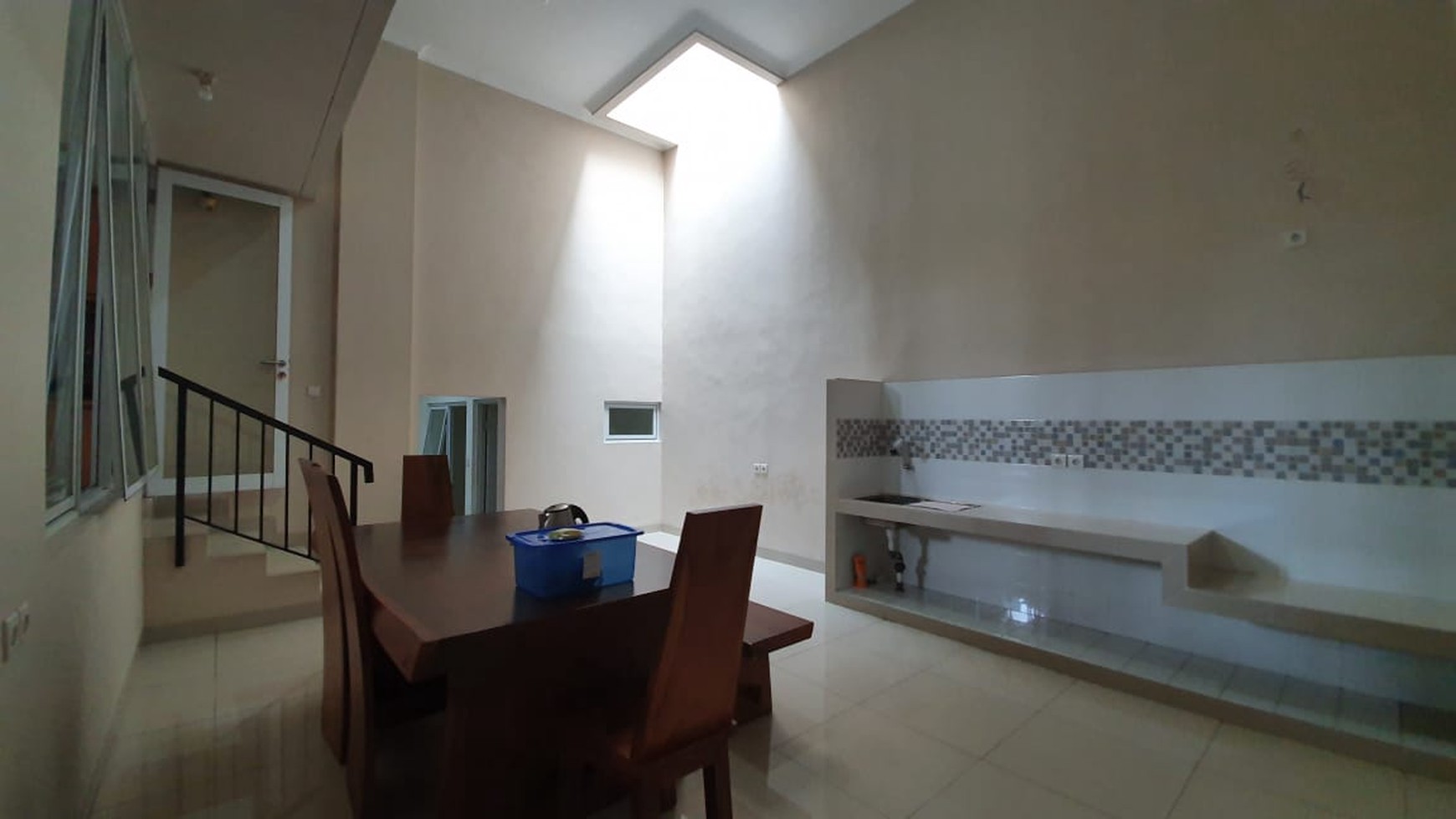 Disewakan Rumah Dalam Cluster Water Spring Grand Wisata