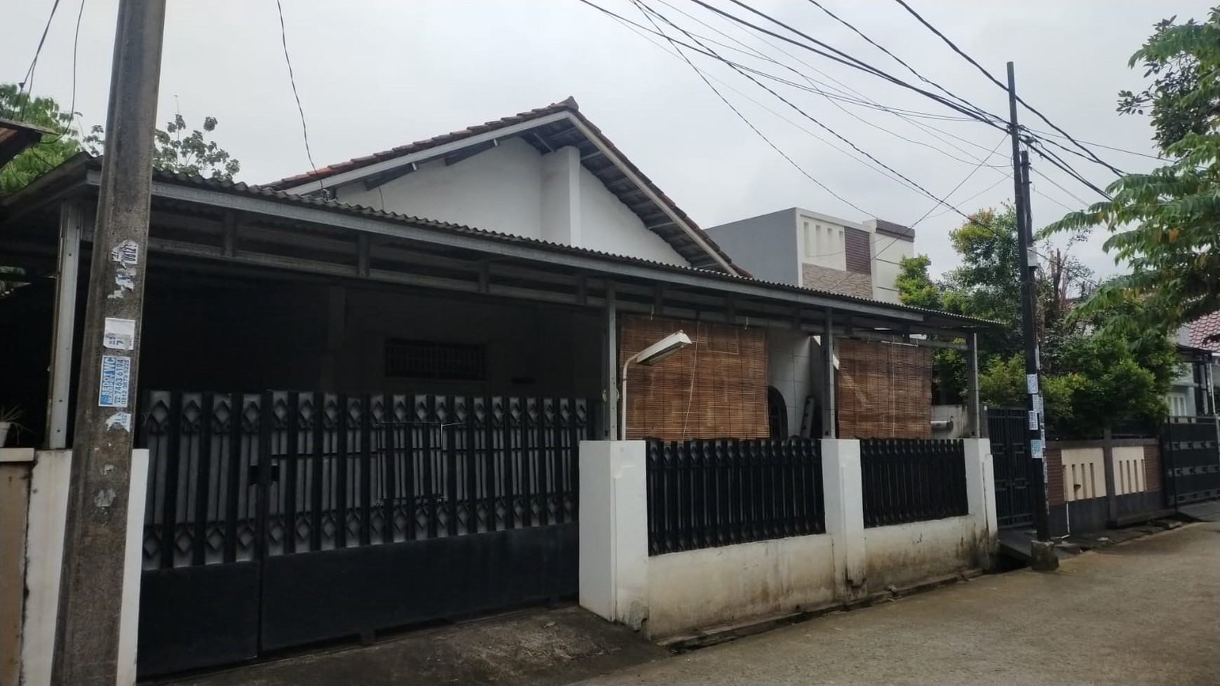 Rumah Lokasi strategis di Pondok Pucung.