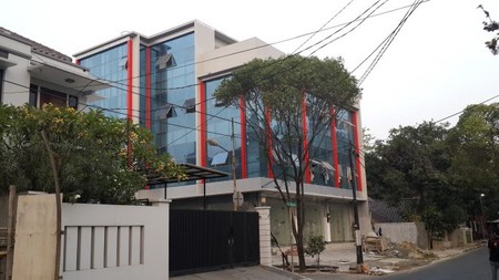 Ruko Baru Baru 4 lantai Bendungan Hilir Jakarta pusat