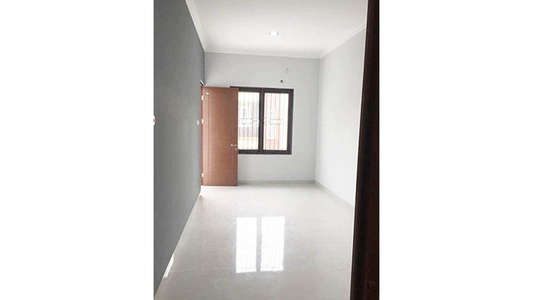 Rumah Kelapa Hibrida, Kelapa Gading Luas 6x15m2