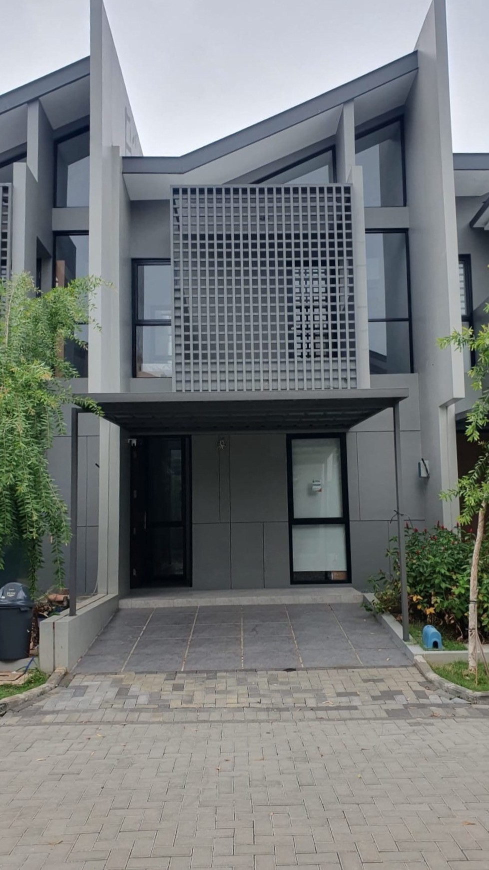 Disewakan Rumah Furnished Cluster O2 ,Grand Wisata - Tambun .Bekasi