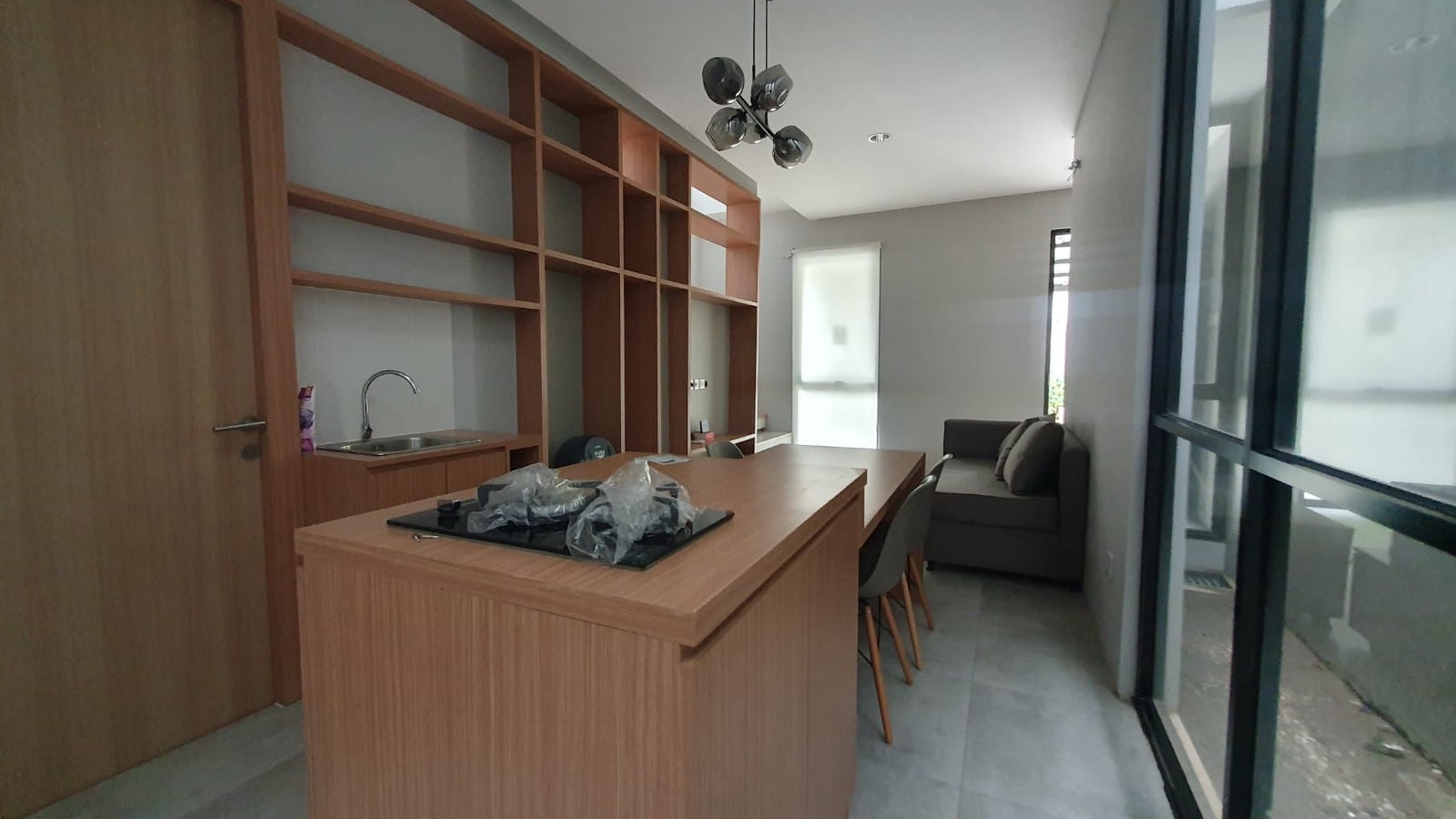 Disewakan Rumah Furnished Cluster O2 ,Grand Wisata - Tambun .Bekasi