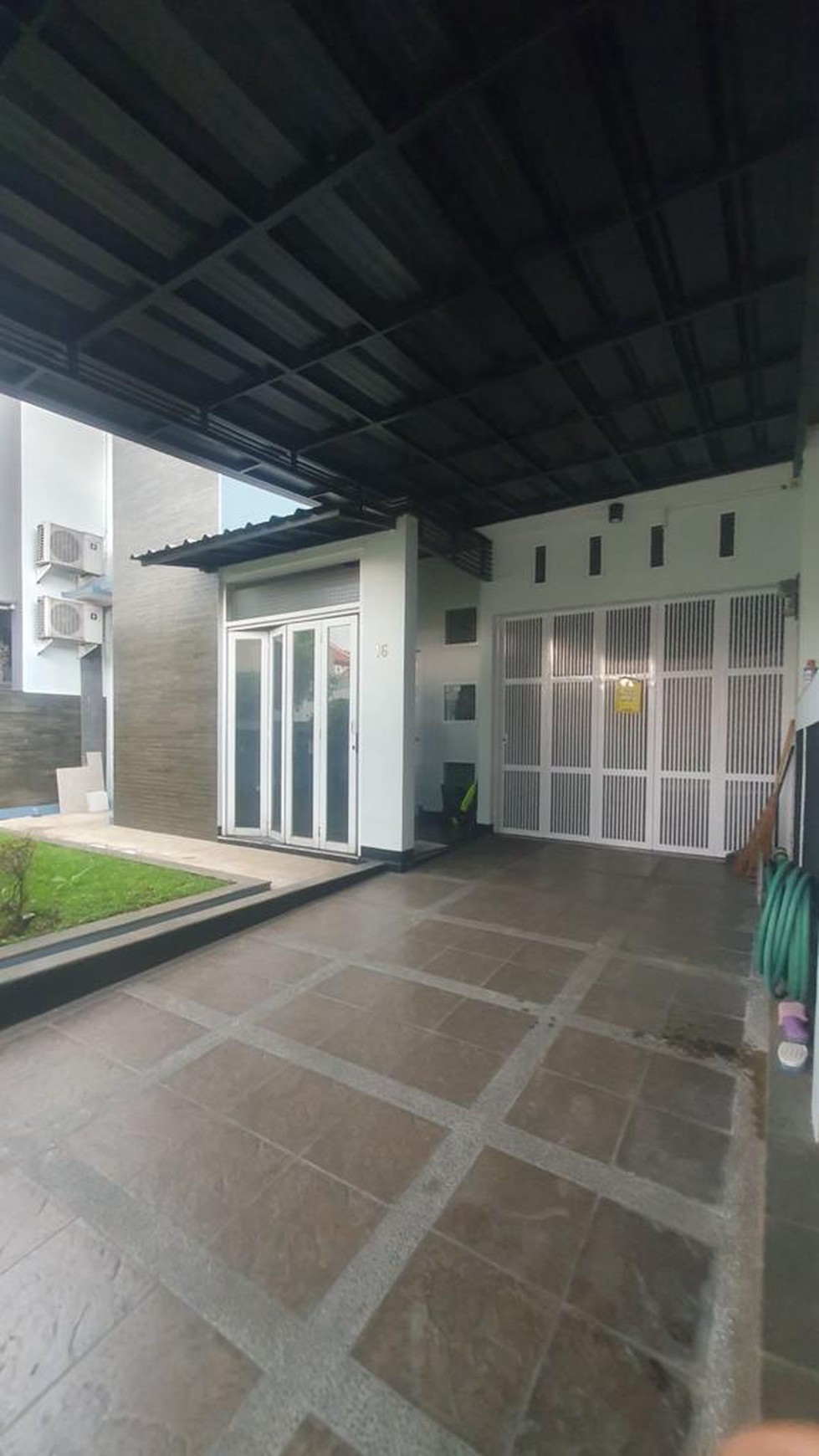 Rumah ASri Terawat di Komplek Aria Graha Regency