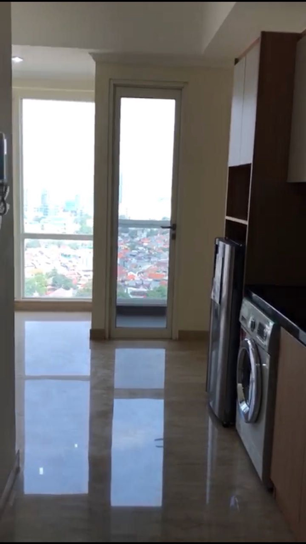 Harus Terjual Segera Menteng Park Apartment