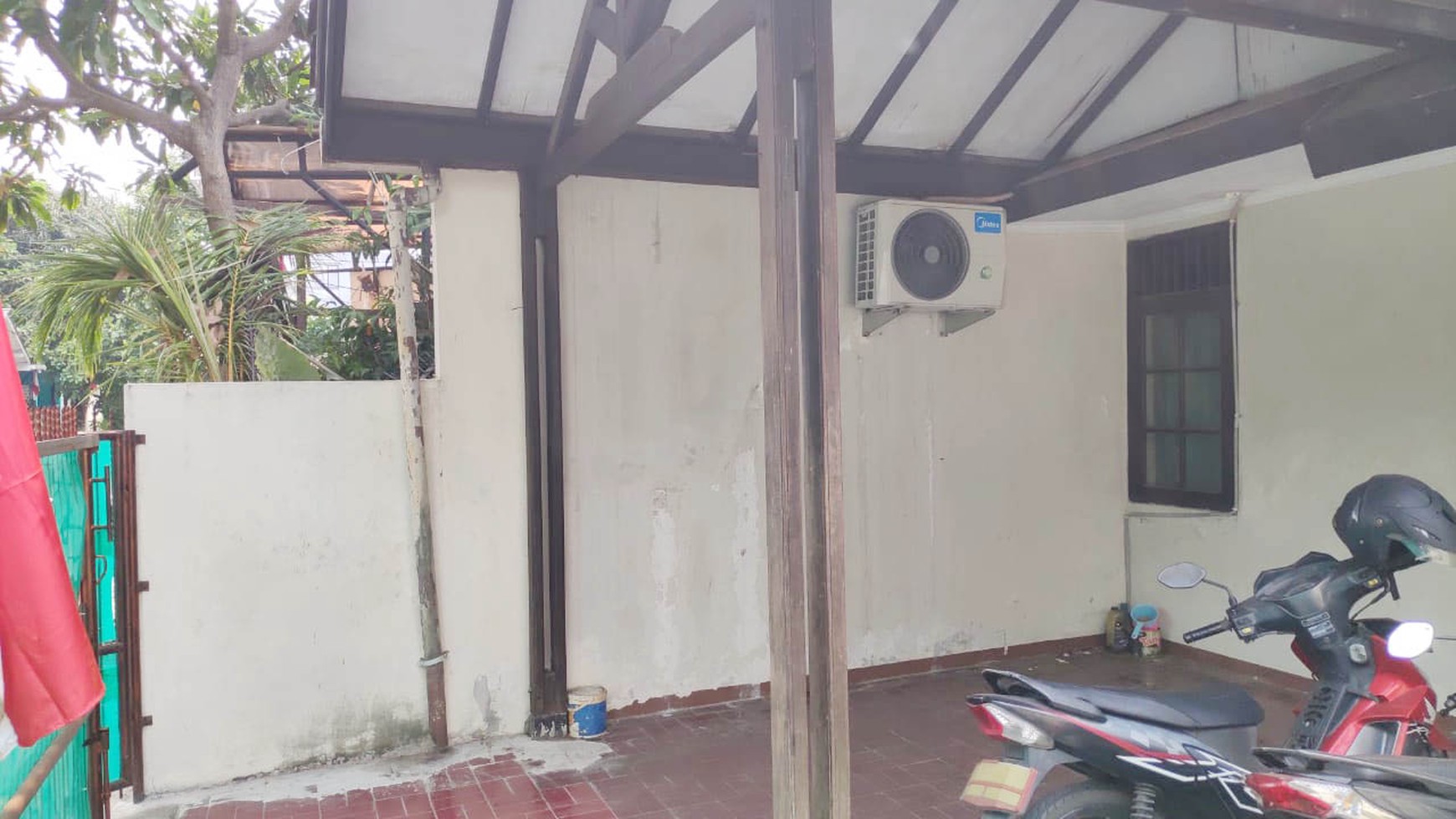 Rumah Komplek Bermis Jl Dahlia, Kelapa Gading Luas 7x15m2