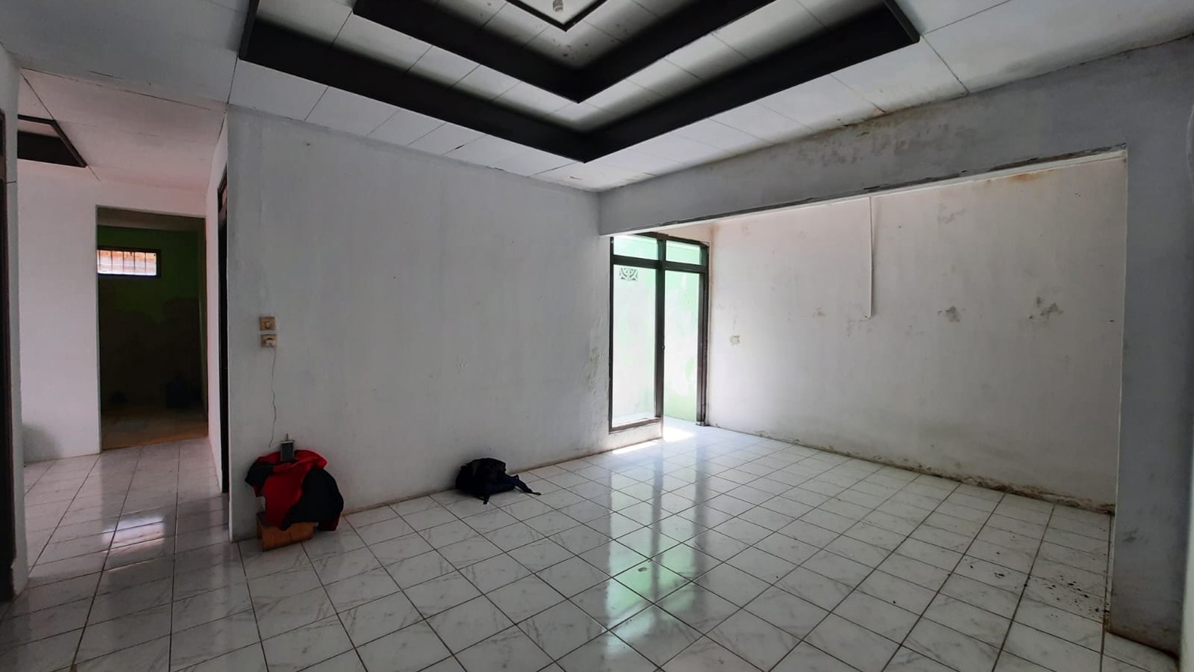 Rumah Asri di jl SAturnus Utara, Margahayu