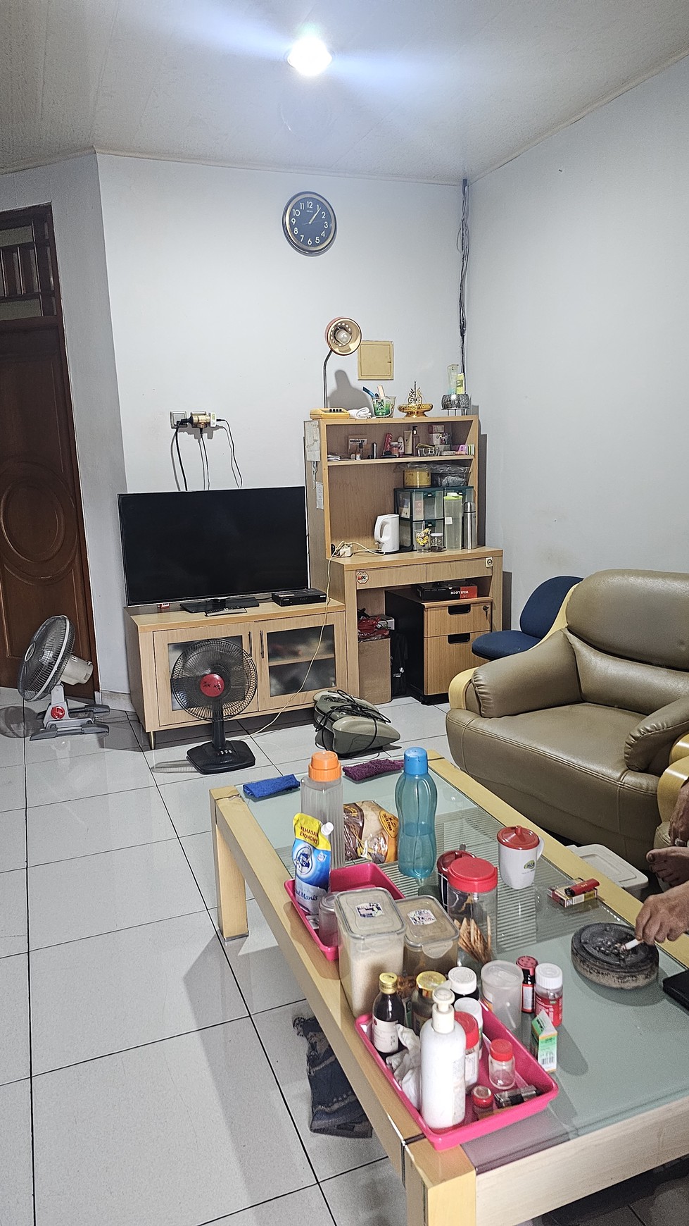 Rumah indah, siap huni, lokasi strategis dekat sekolah Penabur.