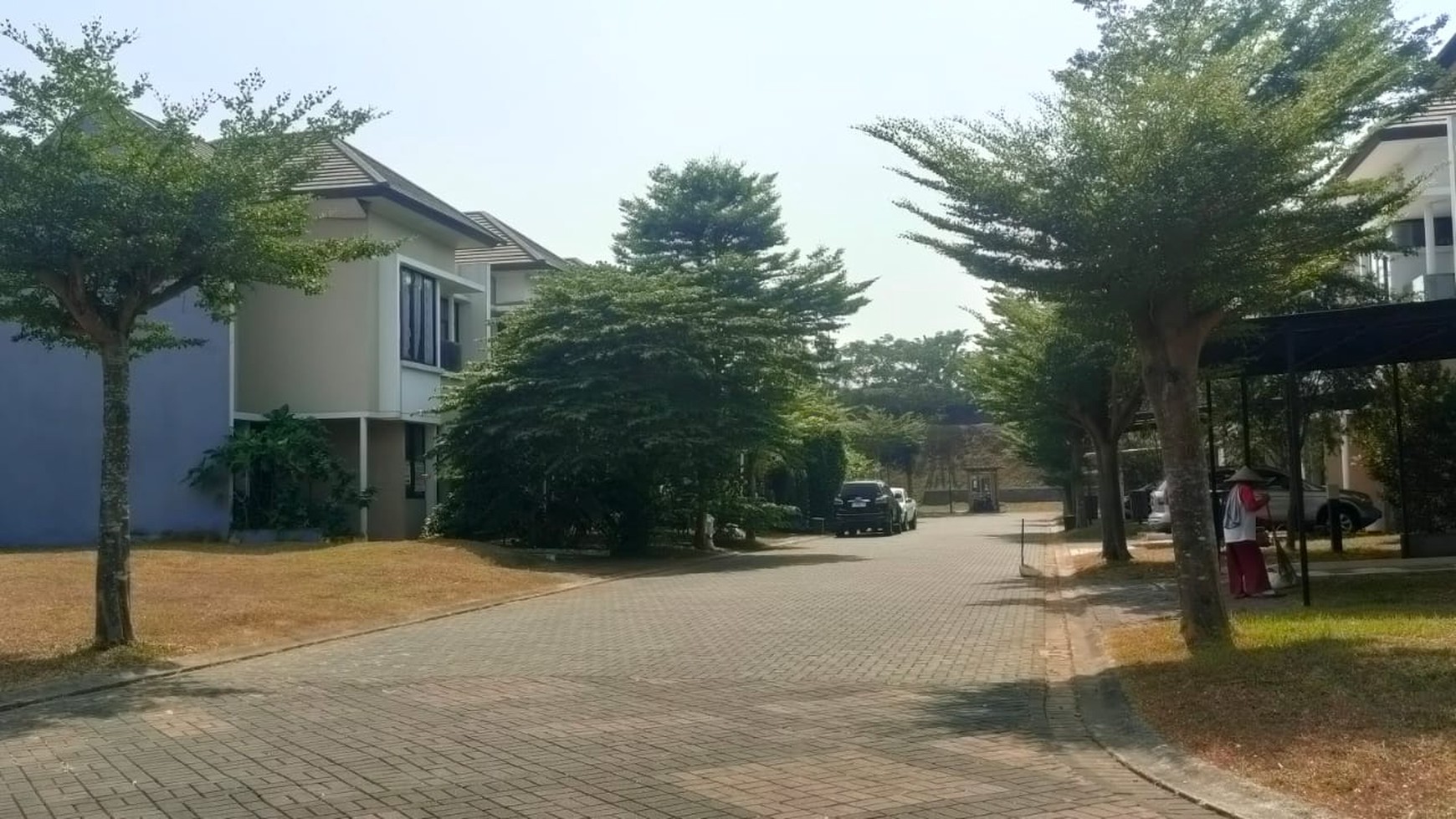 Rumah cantik siap huni di BSD 