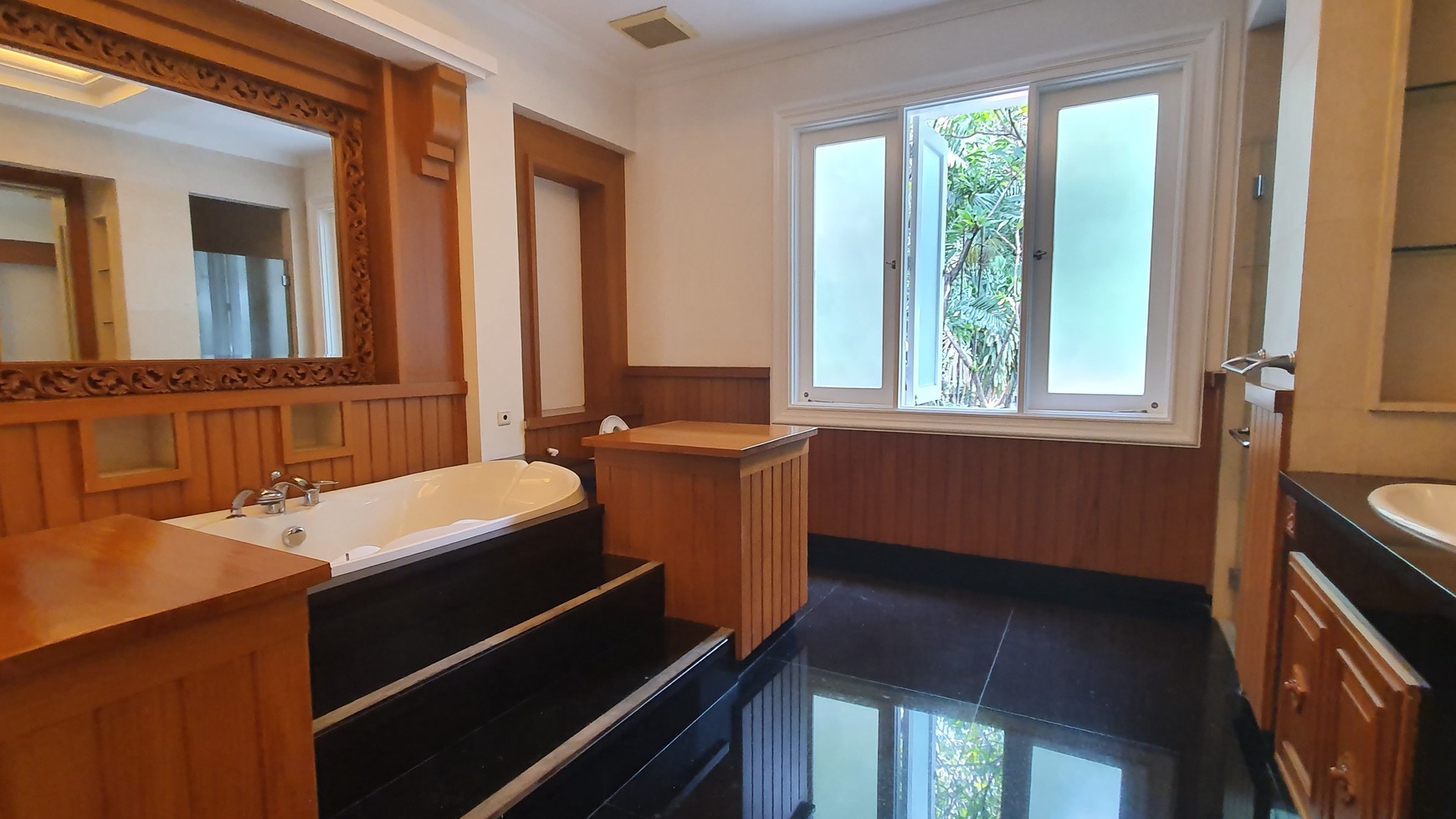 House for rent in Brawijaya area "Limitted Edition".