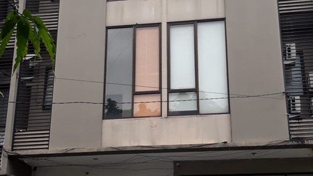 Ruko Kodam Bintaro di Pesanggrahan dekat dg apart Park View JakSel...