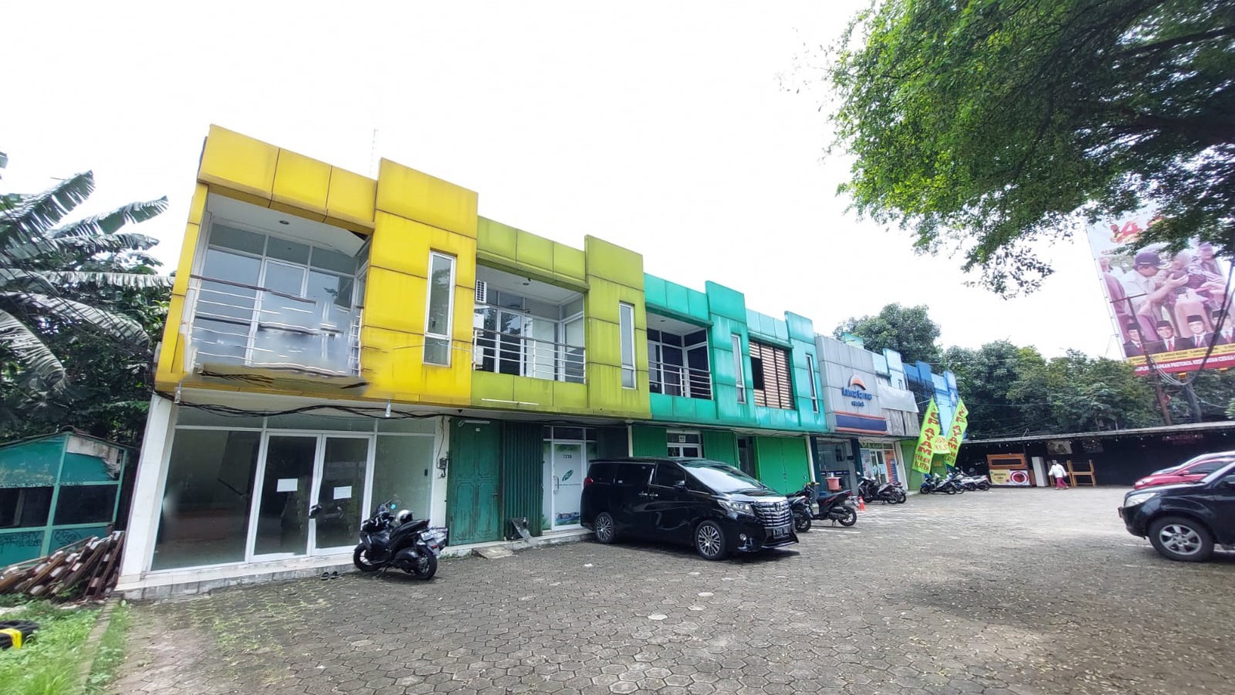 Ruko Siap Pakai Lokasi Strategis Pinggir Jalan Raya dan Available 9 Unit @Jl Lenteng Agung