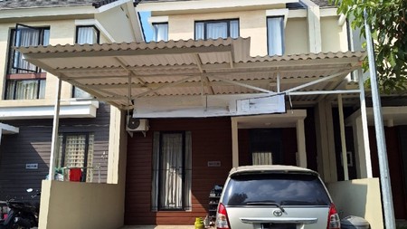 Rumah North West Lake Citraland Surabaya SPESIAL  Surat SHM plus Carport 2 Mobil