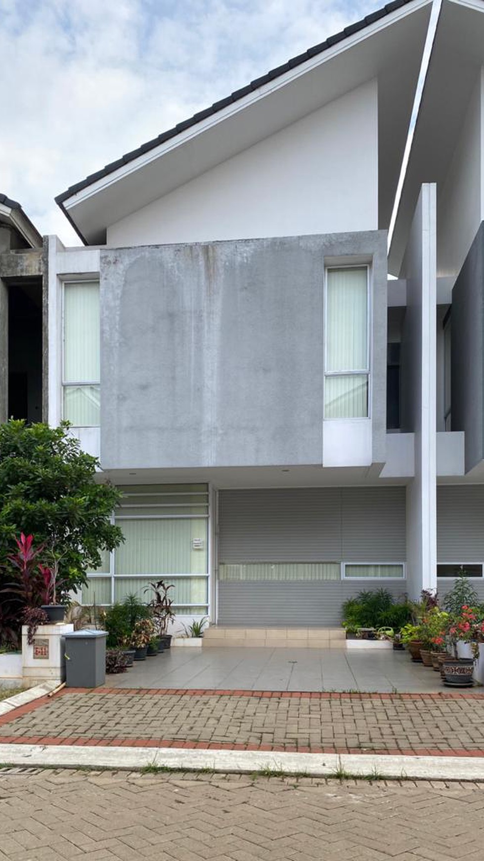 Rumah Dalam cluster,nyaman n aman di Bintaro Jaya 9.