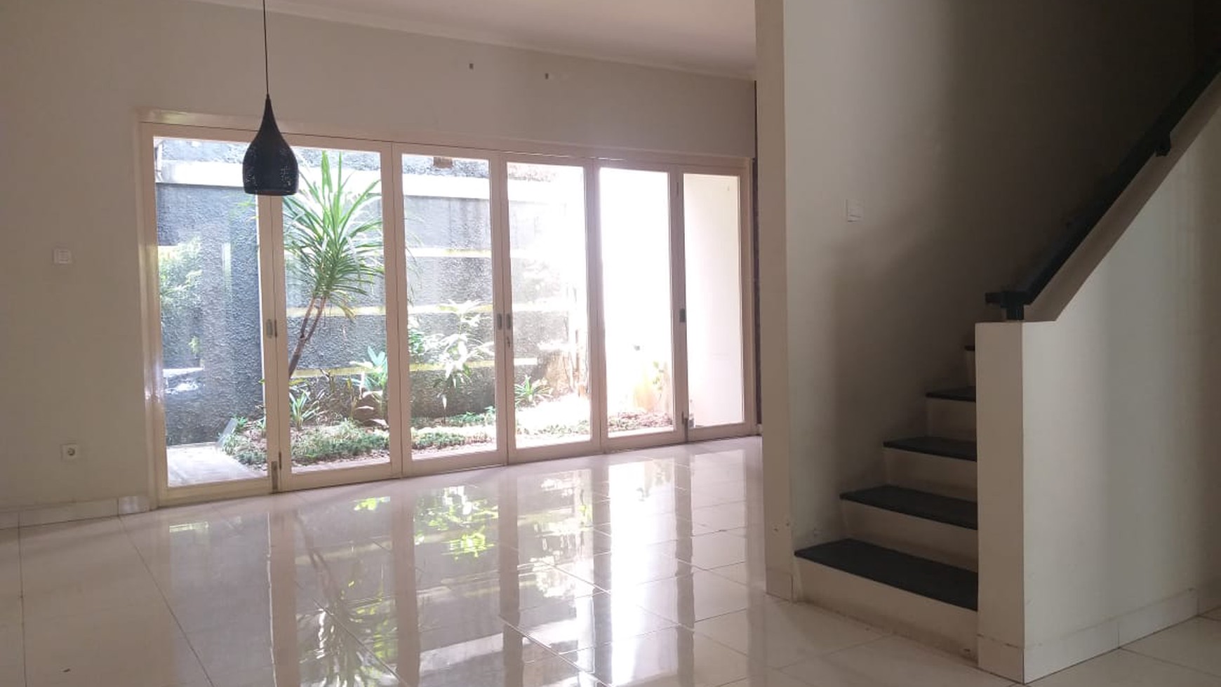 Rumah Siap Huni di Cluster Emerald, Bintaro Jaya Sektor 9