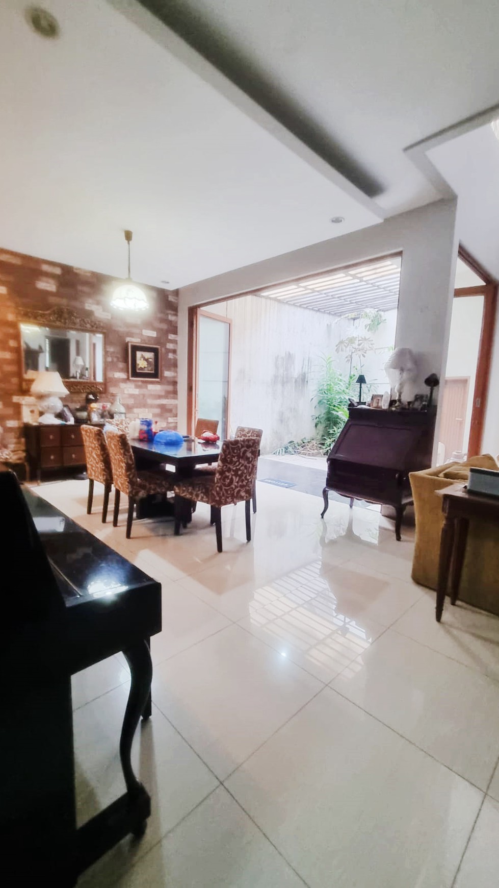 Rumah Bagus Di Emerald View Bintaro Jaya Sektor 9