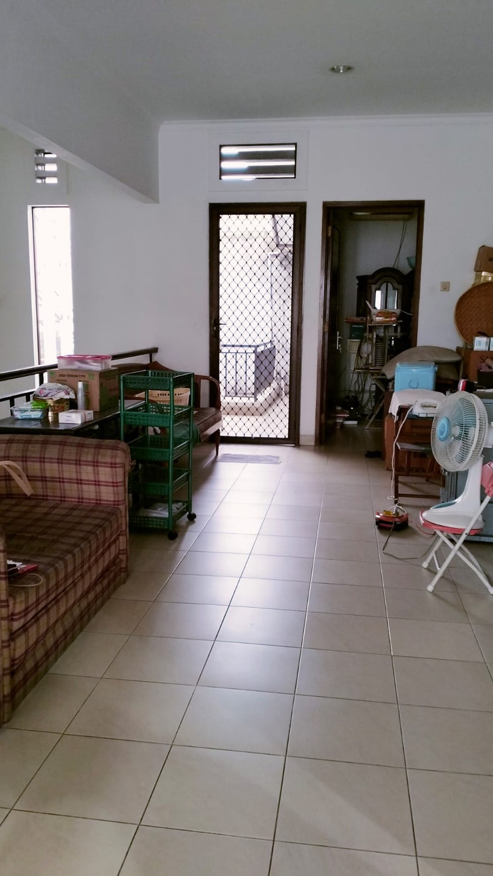 Rumah minimalis, siap huni dan nyaman di Bintaro Sektor 2