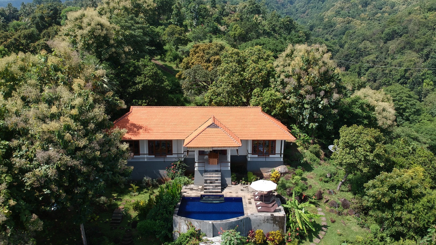 villa with speechless view for sale in lovina hills