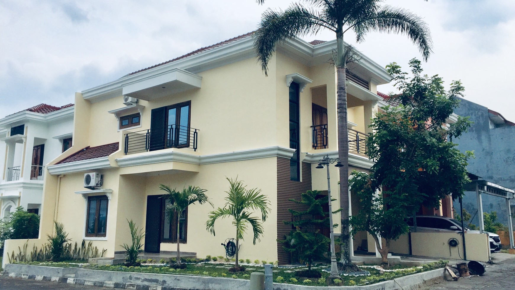 RUMAH DISEWAKAN FURNISH DI SALAH SATU PERUMAHAN PREMIUM, MERAPI REGENCY, SLEMAN