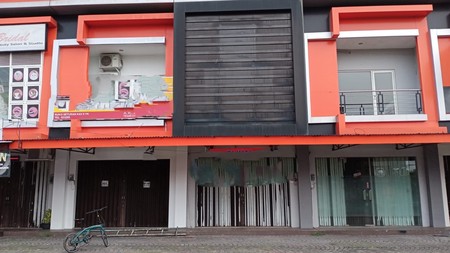 1 Unit Ruko Lokasi Premium Untuk Usaha Di Seturan Depok Sleman