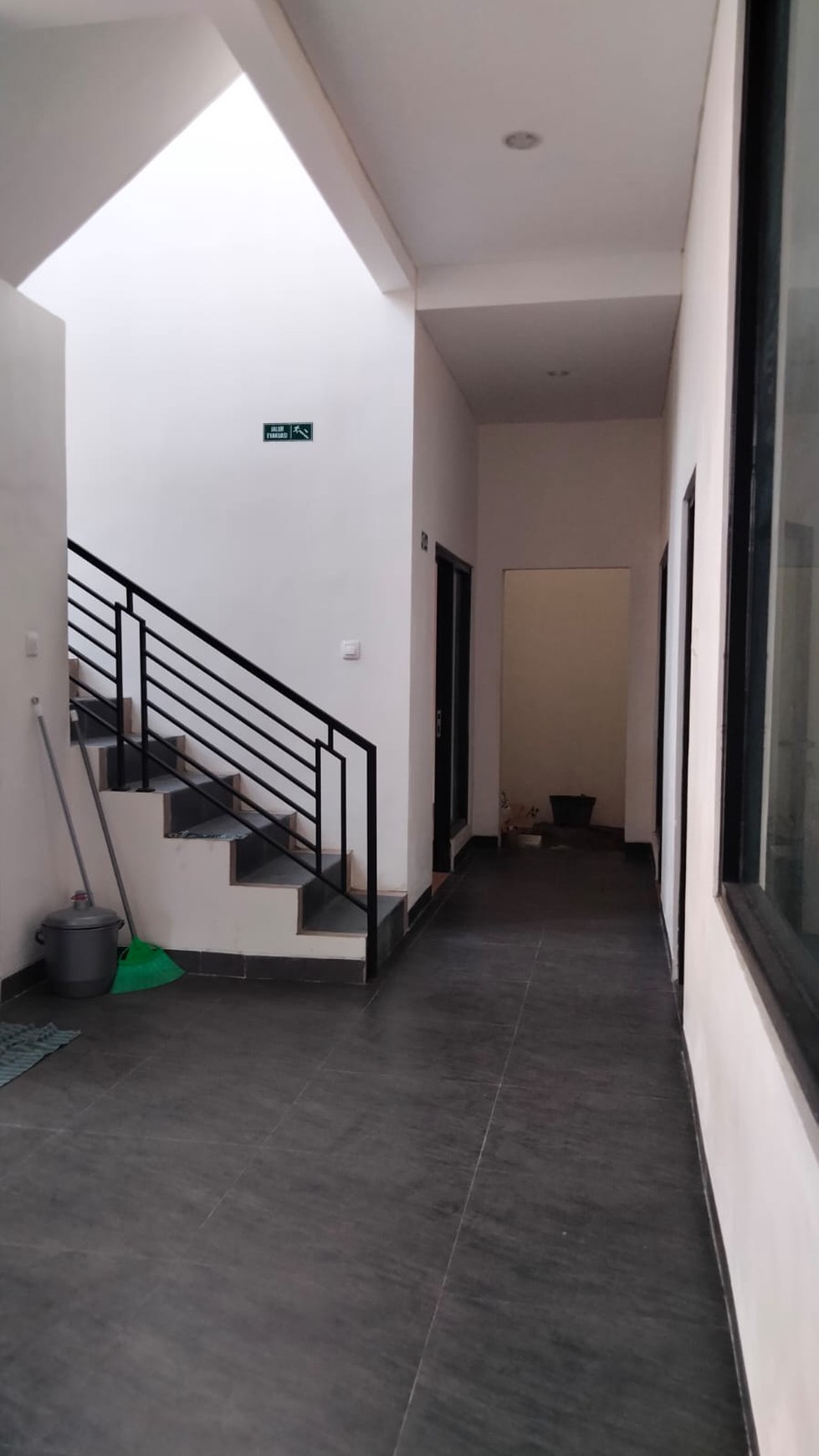 Rumah Cocok Untuk Kost/Kantor Lokasi Strategis Di Maguwoharjo 