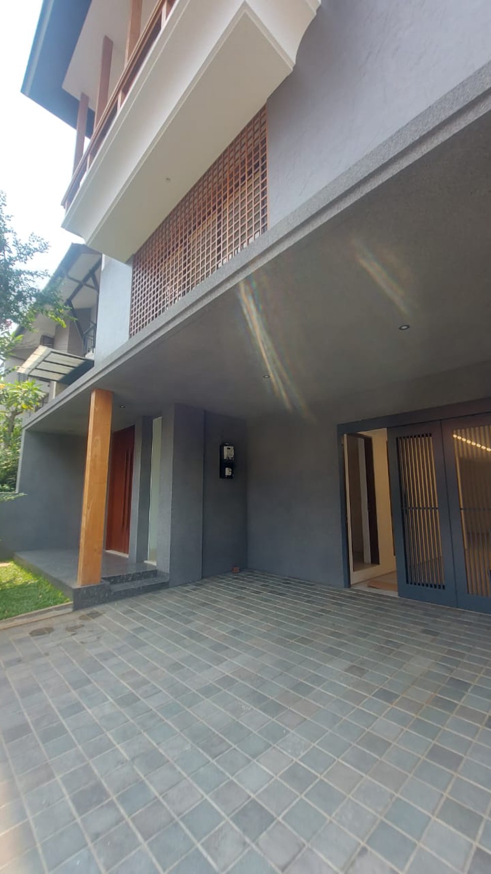 DIJUAL RUMAH MODERN TROPIS @ PONDOK INDAH