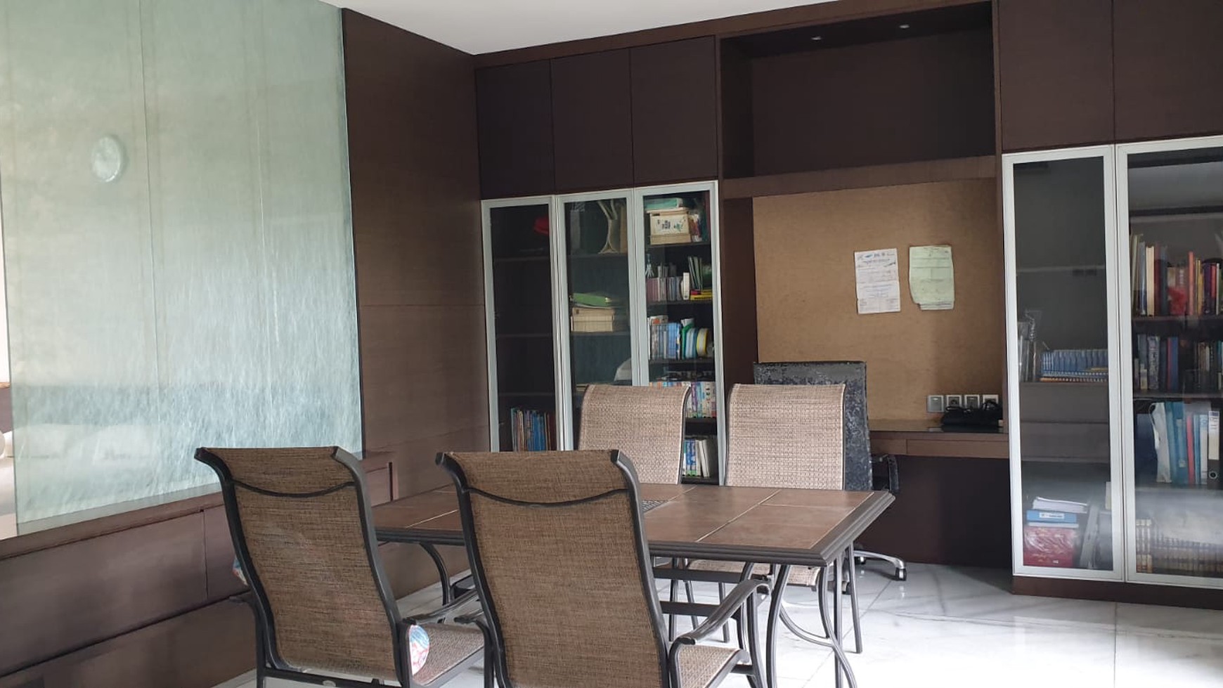 Rumah Bagus, Asri dan Furnished lokasi strategis di Bintaro Sektor 7