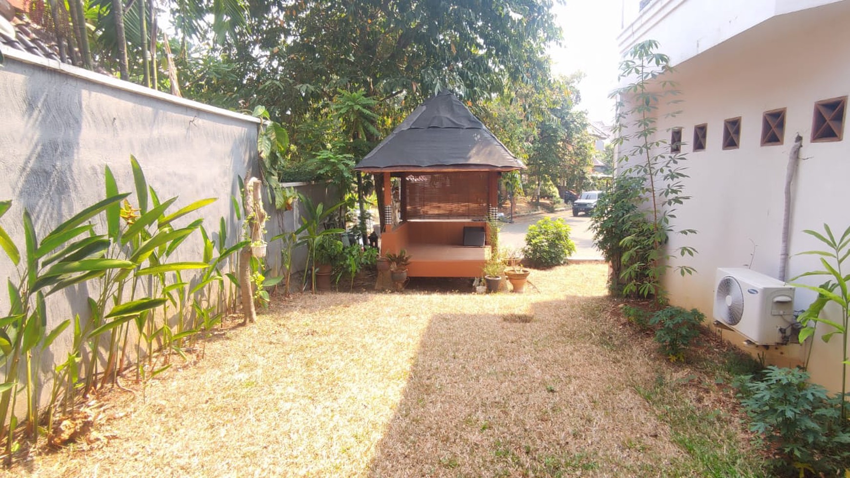 Rumah Asri, Lingkungan aman dan Nyaman di Cireunde