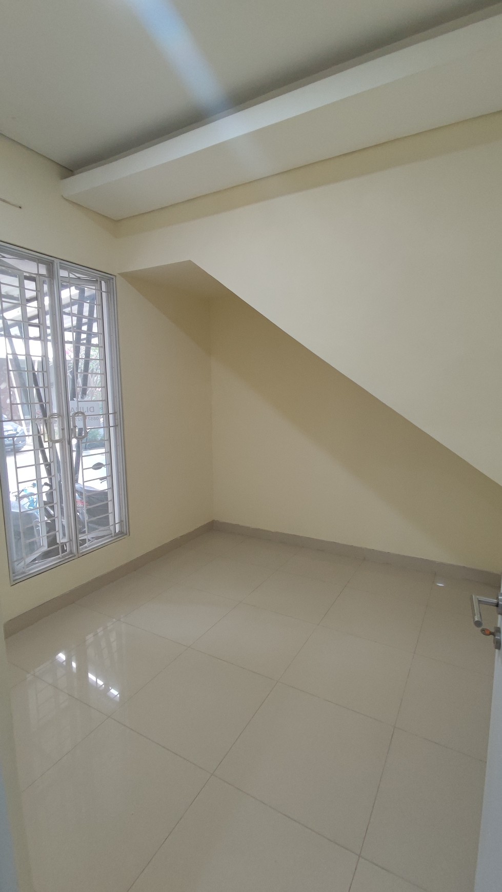 Termurah. Rumah minimalis modern Akasia Serenity, Bintaro