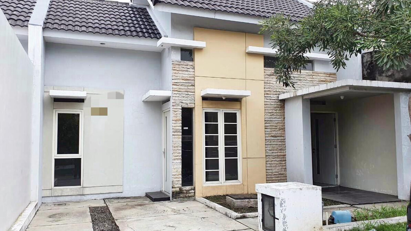 Rumah di Puri Surya Jaya Clus Valencia Terrace, Dekat Bandara Juanda,Strategis Perbatasan Surabaya-Sidoarjo, Lingkungan nyaman, One Gate System