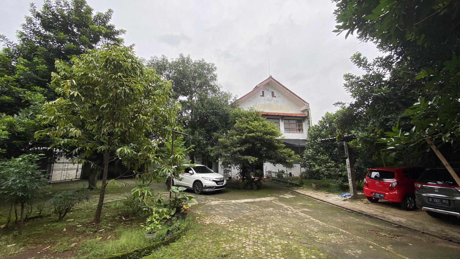 Rumah Di Jatiwaringin - Jakarta Timur