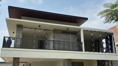 Dijual Rumah Villa Taman Dayu - New Baru Ada Kolam Renang- Modern Mewah - Best Price- Pandaan Jawa Timur 