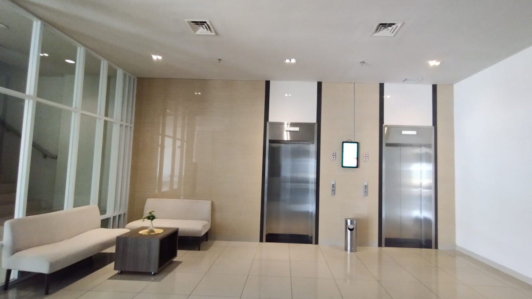 jual cepat apartemen beverly tower c gading serpong tangerang banten strategis, murah, fasilitas umum lengkap siap huni