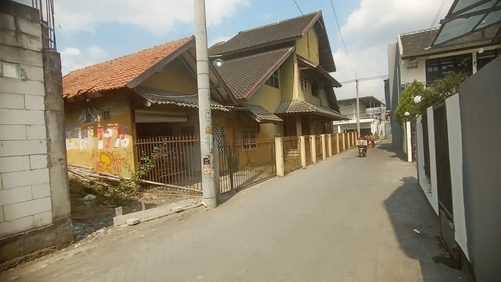 Rumah Tinggal 2 Lantai Lokasi Strategis Nologaten Depok Sleman 