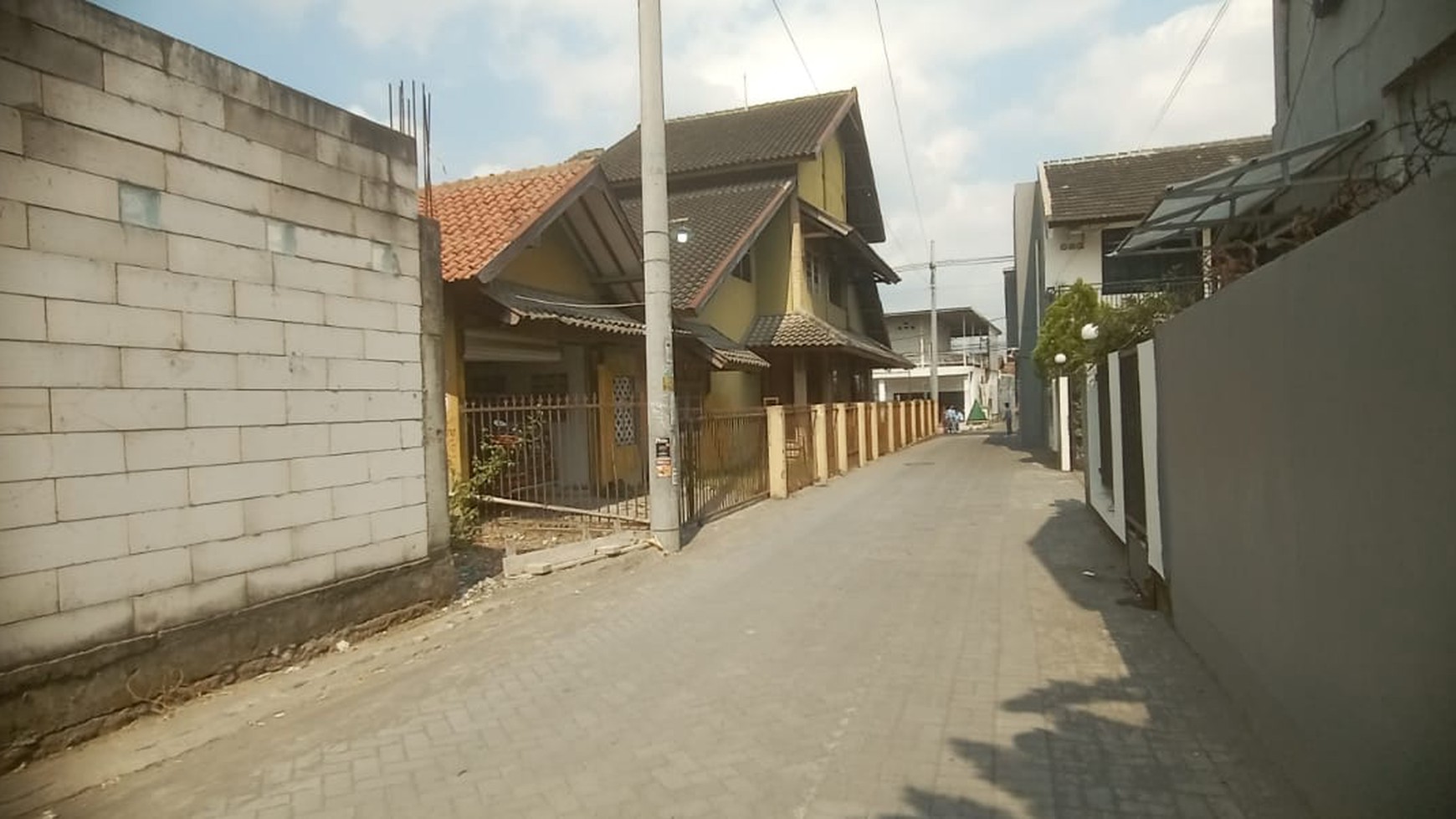 Rumah Tinggal 2 Lantai Lokasi Strategis Nologaten Depok Sleman 