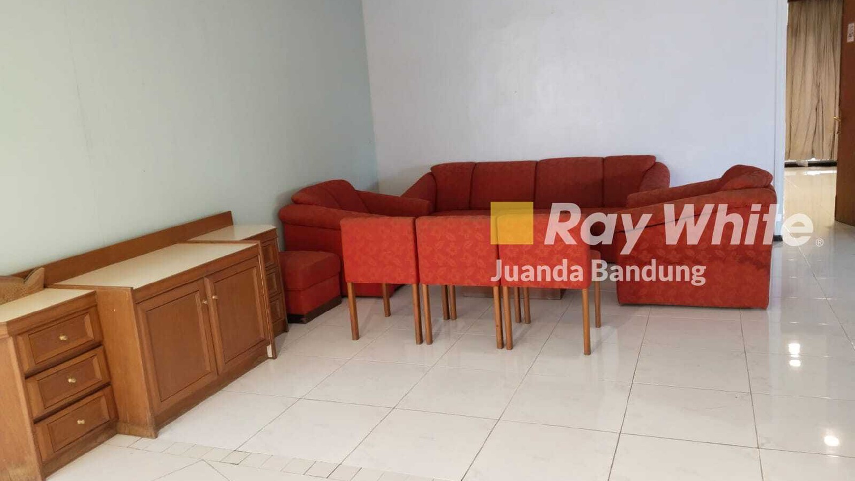 Langka Rumah semi furnished dilantai 3 akses sendiri di budisari sayap setiabudi bandung utara asri nyaman