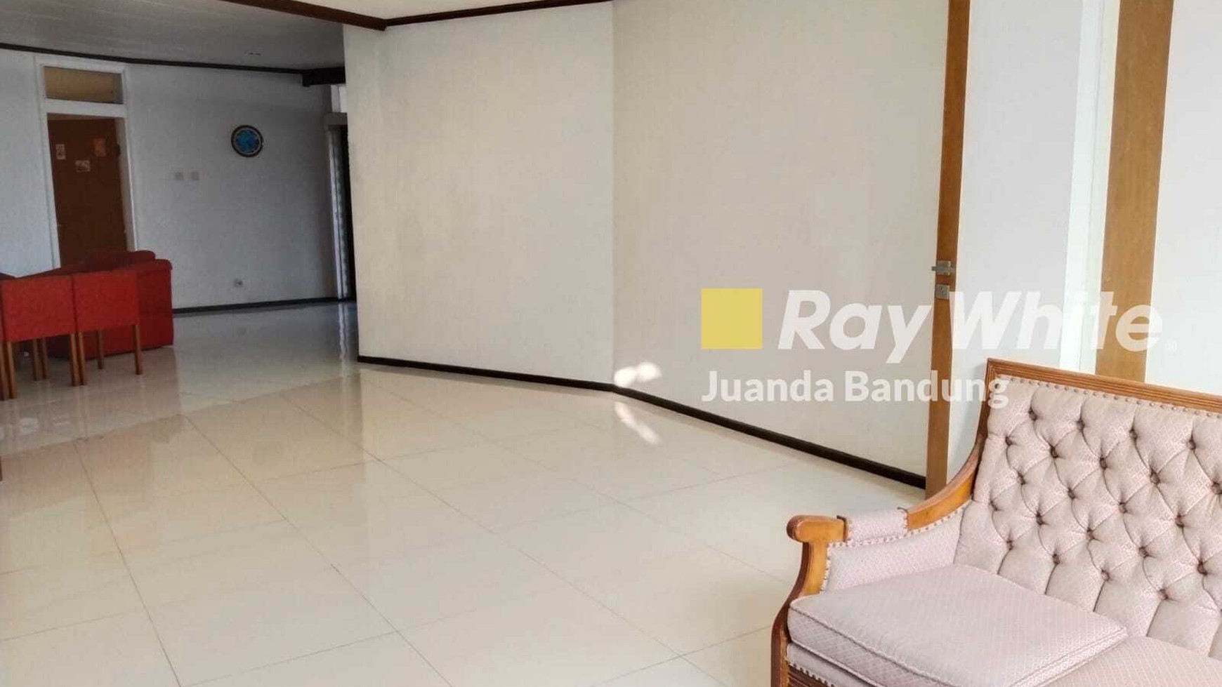 Langka Rumah semi furnished dilantai 3 akses sendiri di budisari sayap setiabudi bandung utara asri nyaman