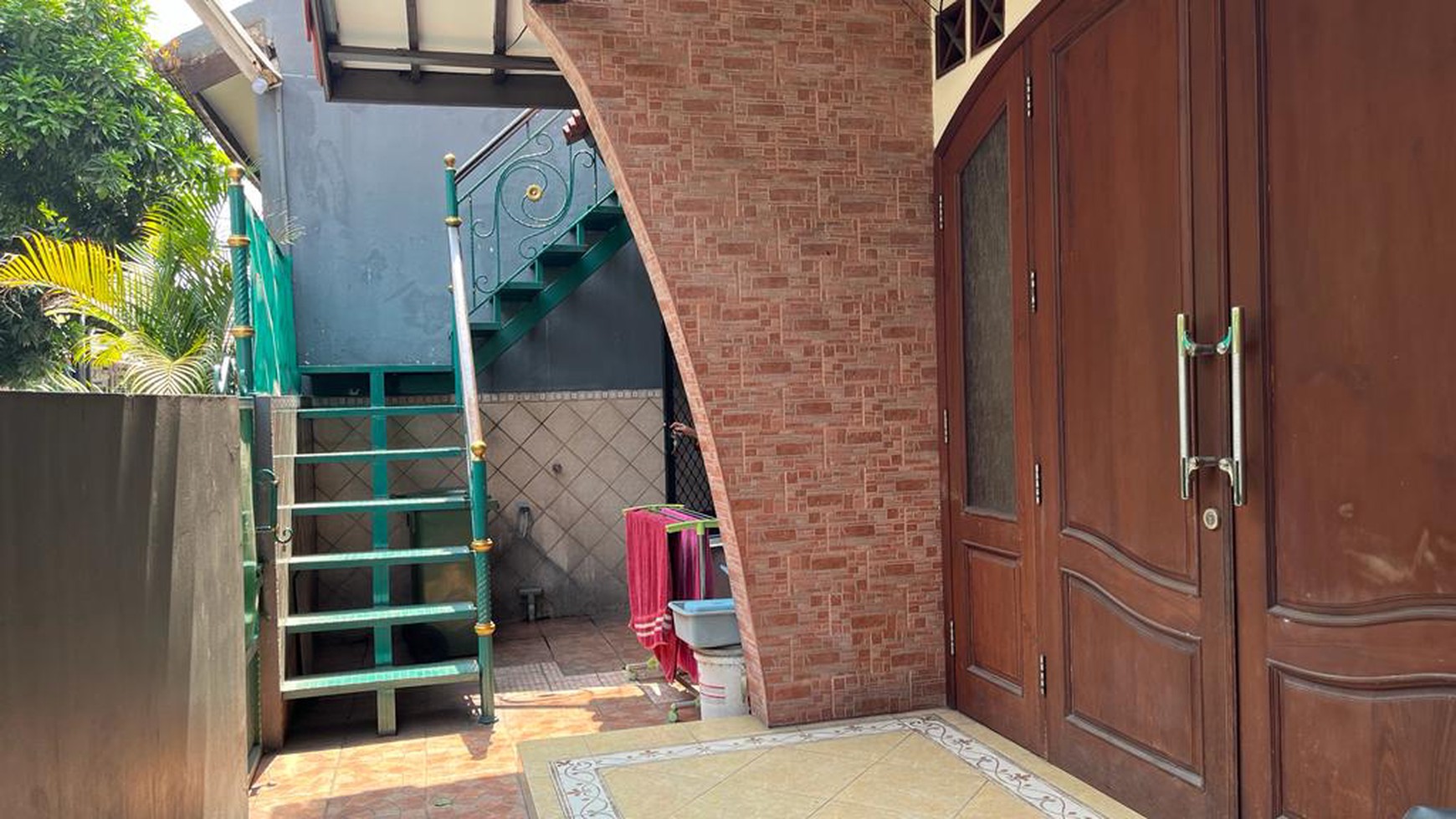 Rumah Asri siap huni 2 lantai di Jurang Mangu - Bintaro