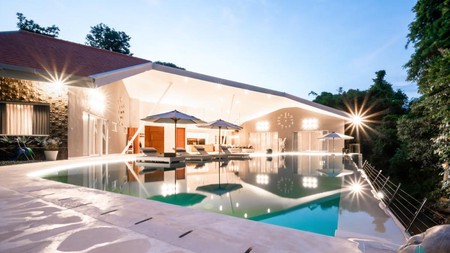 Amazing Luxurious Villa 4 Bedroom in Kerobokan Bali Area