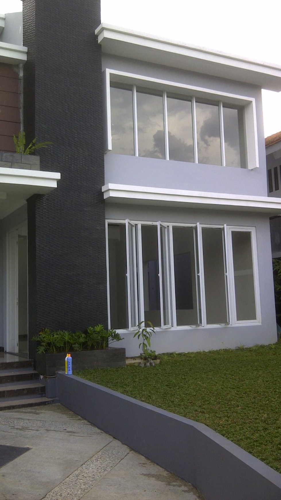 Rumah Baru tenang Sejuk di Sentul City