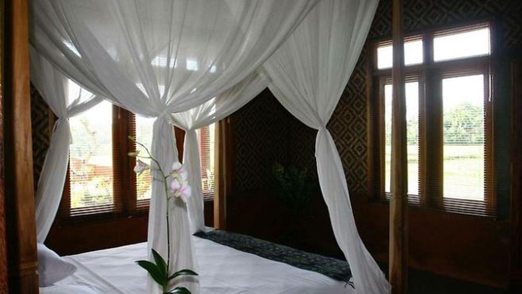 For Freehold  Medewi Bambu House and Villa  in Pulukan Area