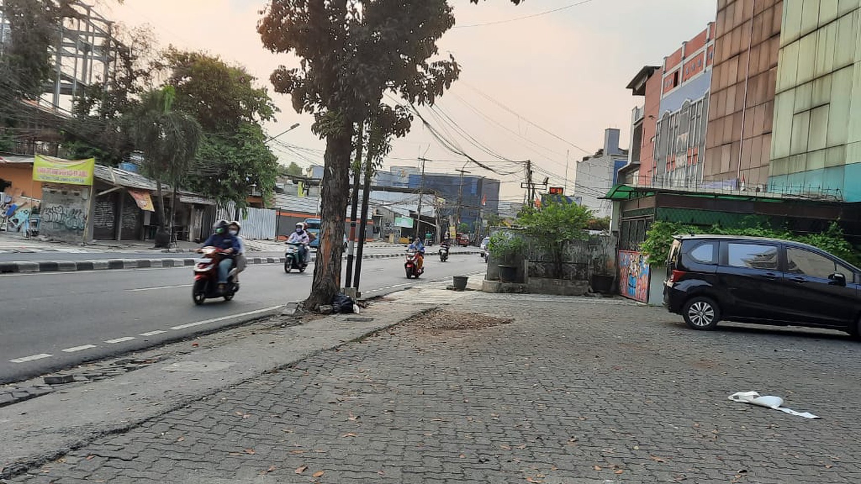 Ruko bagus, lokasi strategis di Jakarta Selatan..