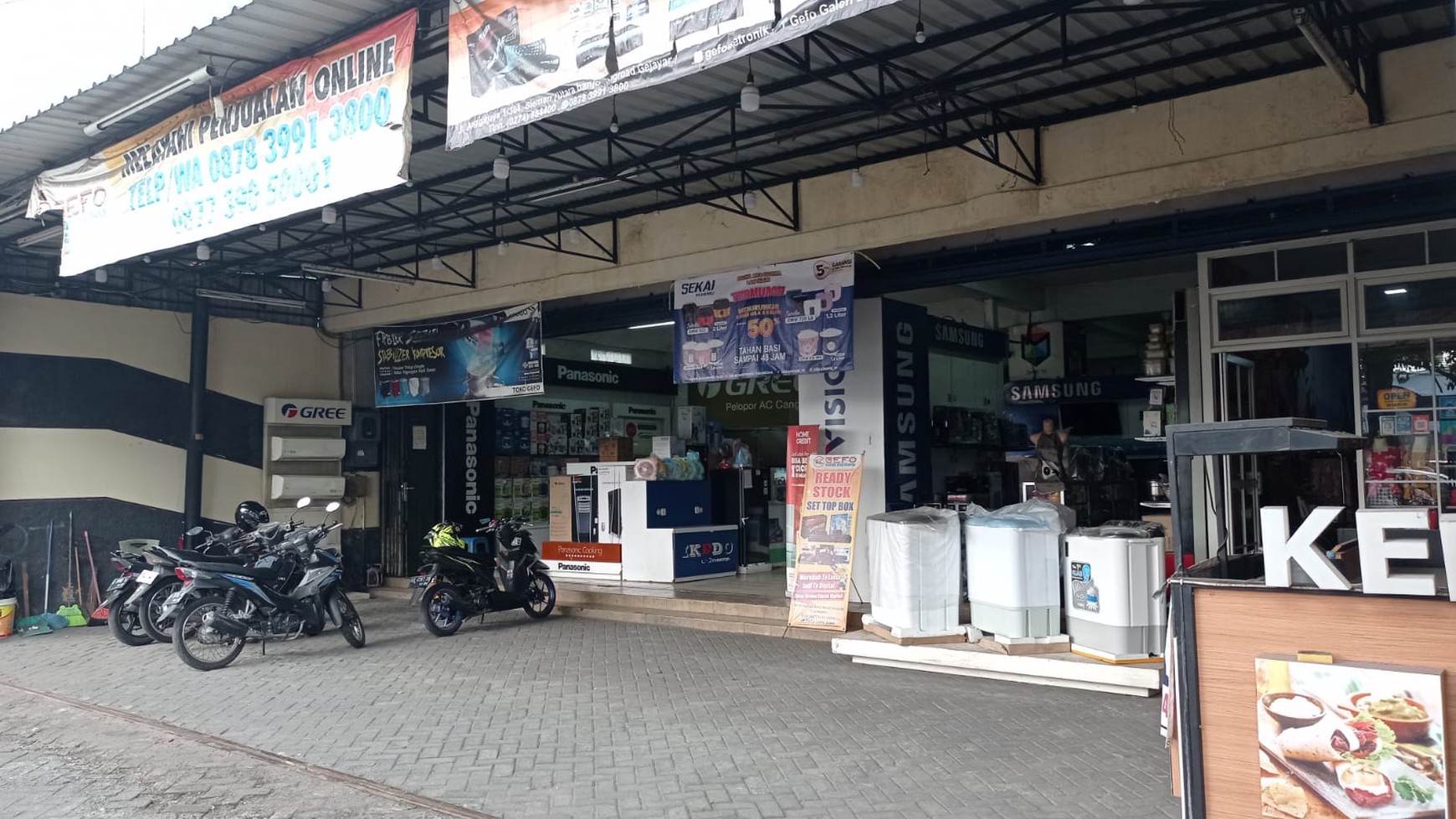 Ruang Usaha Lokasi Premium Di Condong Catur Depok Sleman 