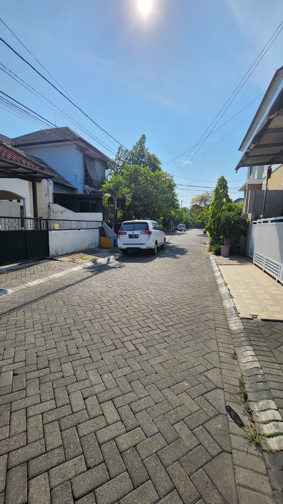 MURAH Rumah Babatan Pratama Wiyung Surabaya STRATEGIS Dekat Pakuwon Mall, PTC , Supermall