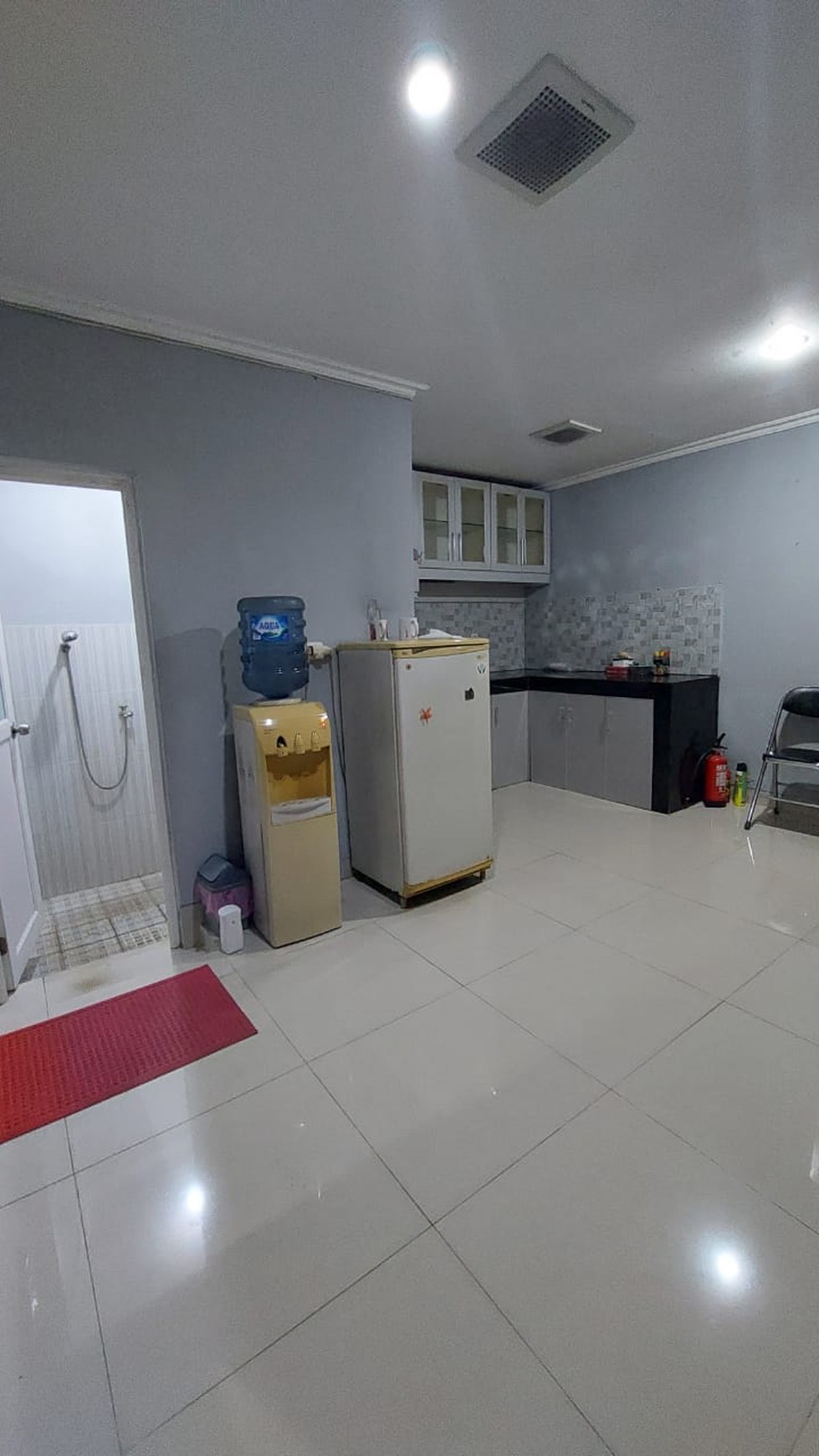 Ruko dalam komplek,cocok untuk usaha di Villa Bintaro Regency