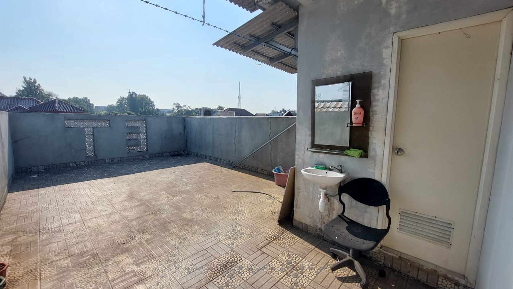 Ruko dalam komplek,cocok untuk usaha di Villa Bintaro Regency