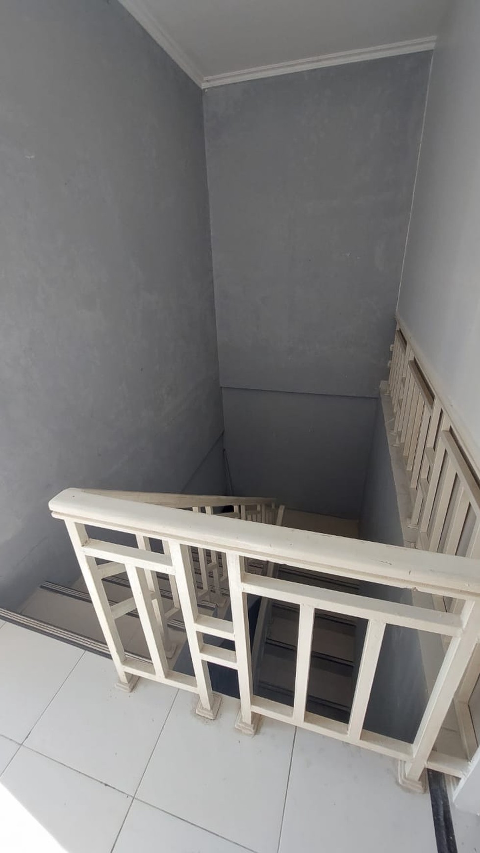 Ruko dalam komplek,cocok untuk usaha di Villa Bintaro Regency