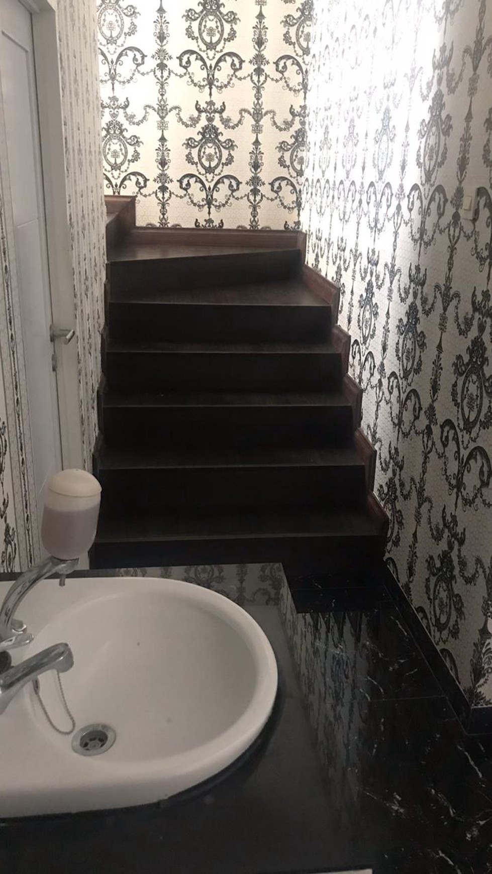 Rumah Manis Diarea Cluster Diarea Paradise Resort Sarua Ciputat Jual Cepat