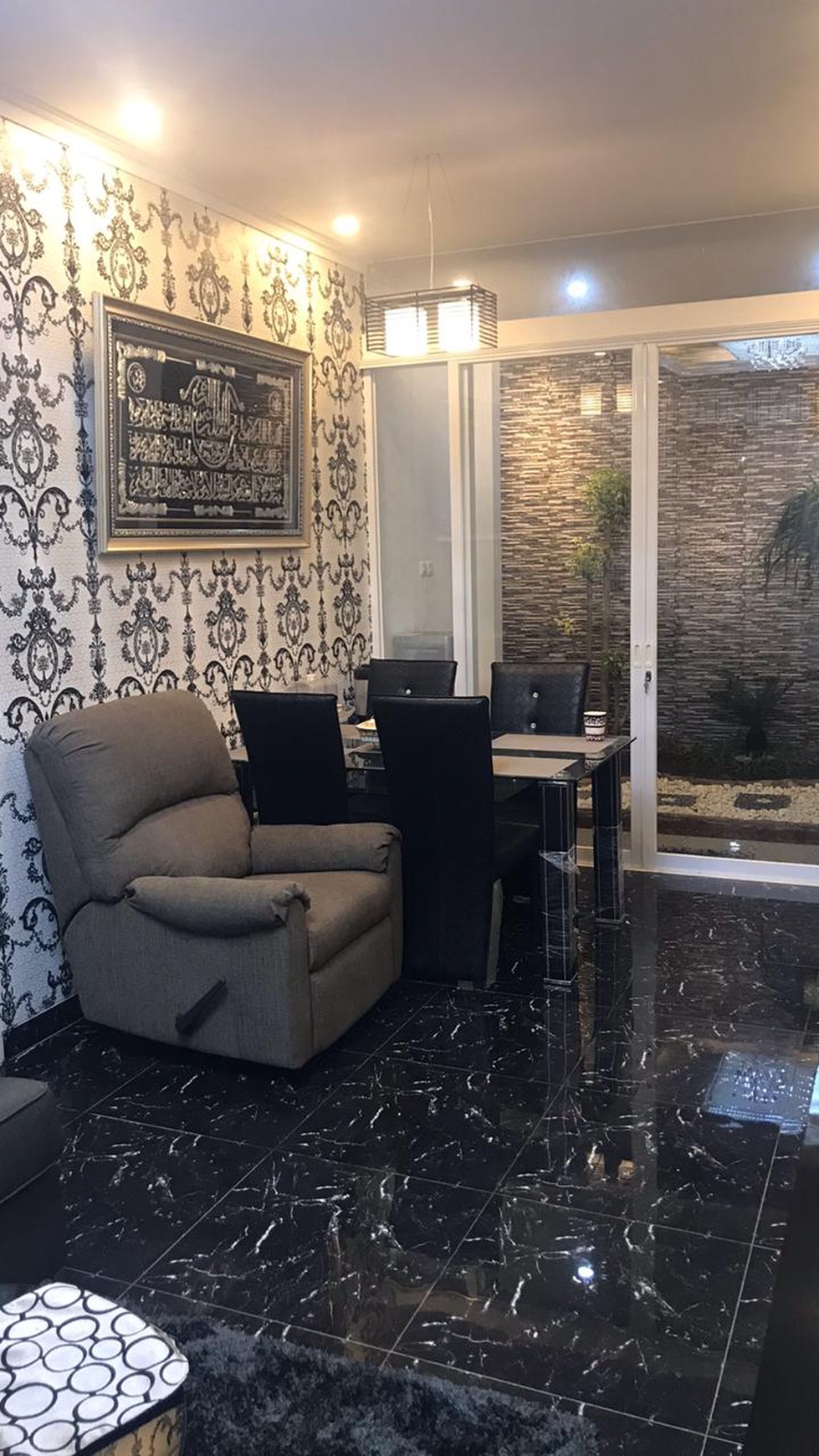 Rumah Manis Diarea Cluster Diarea Paradise Resort Sarua Ciputat Jual Cepat